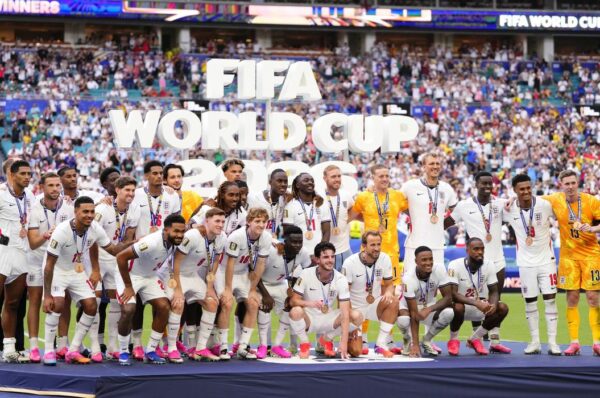 Inglaterra leva 3ª lugar e Mbappé vira maior artilheiro das Copas