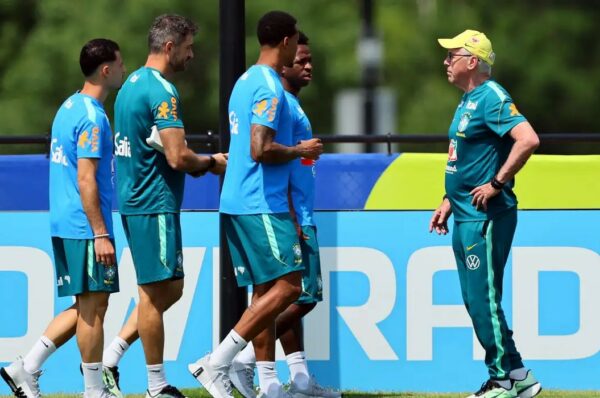 Brasil inicia preparação para oitavas da Copa contra Noruega