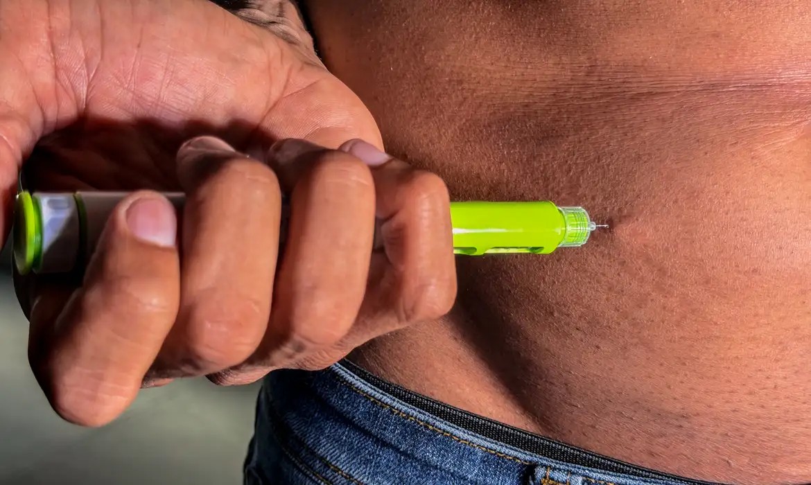 Anvisa aprova nova caneta de semaglutida produzida no Brasil
