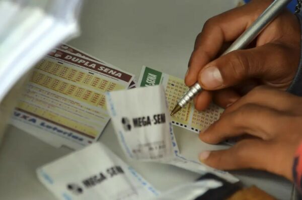 Mega-Sena sorteia prêmio acumulado de R$ 85 milhões neste domingo