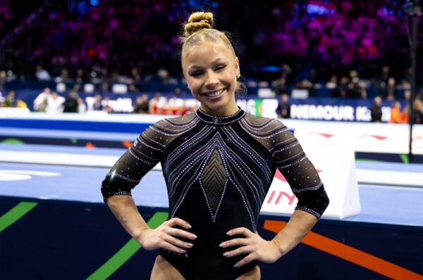 Flávia Saraiva ganha bronze na trave no Mundial de Ginástica 2026