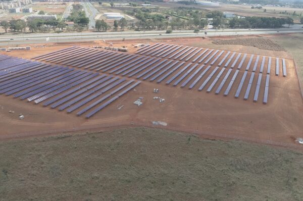Usina solar do TSE entra em operação antes das eleições e compensará 100% do consumo de energia