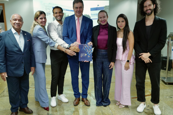 Fecomércio-DF reúne eleitos e apresenta projetos para Brasília
